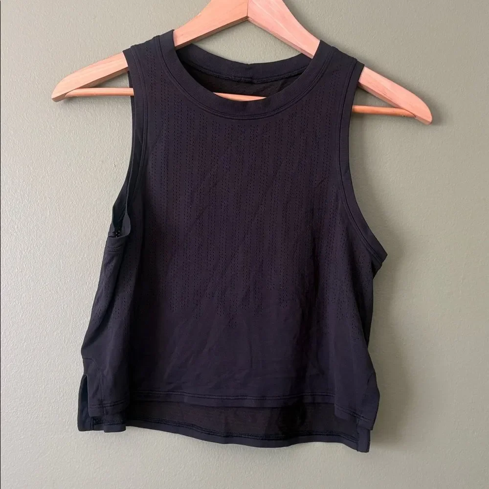 Lululemon Black Train to be Tank Athletic Workout Activewear (NO SZ TAG) S/M